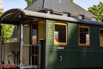 Dieser Waggon, der auch an Fahrtagen im Einsatz ist, sind Draußen-Stehplätze verfügbar. • © ummeteck.de - Silke Schön